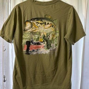 Men’s tee shirt